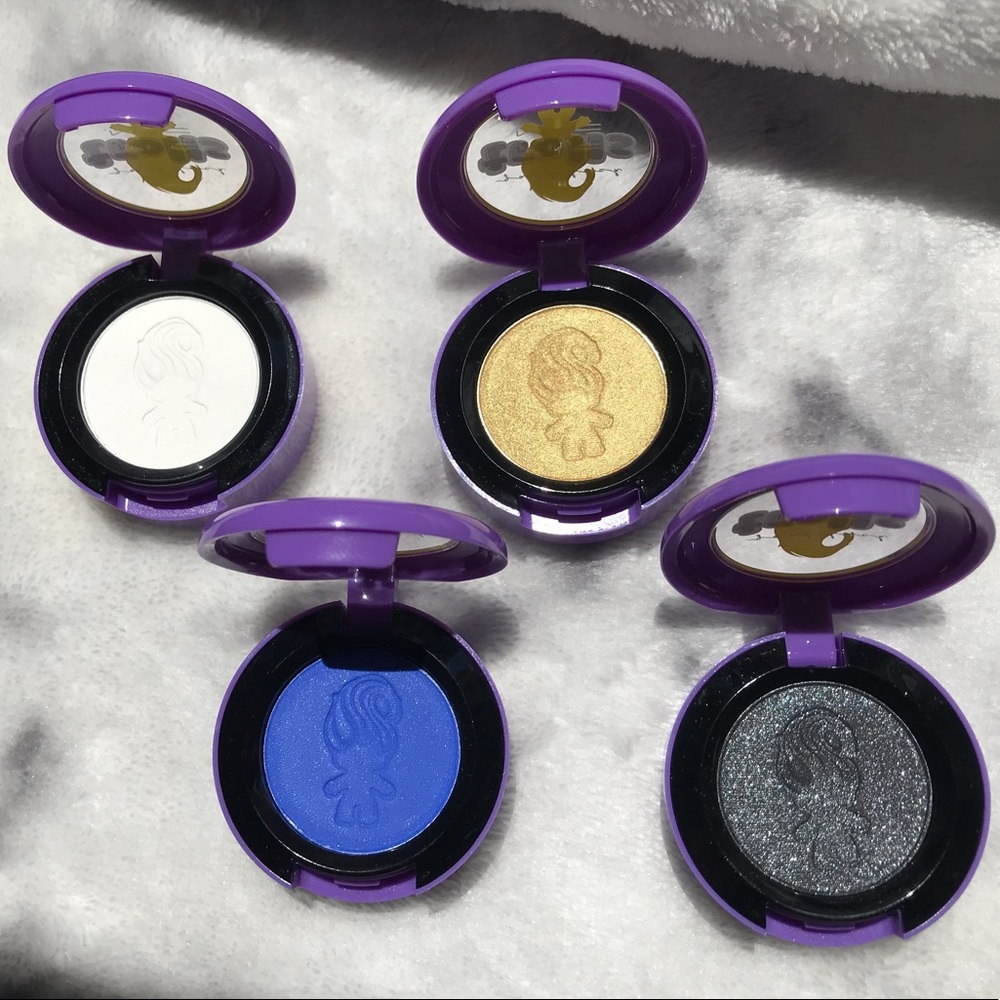 M.A.C. Good Luck Trolls Collection Eyeshadow